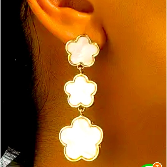 Jewelry - WHITE FLOWER DESIGN LONG DANGLE EARRINGS RETRO BOHEMIAN STYLE JEWELRY NEW